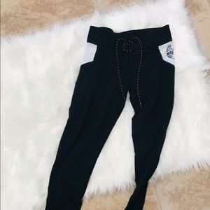 5 for $20! PINK Leggings